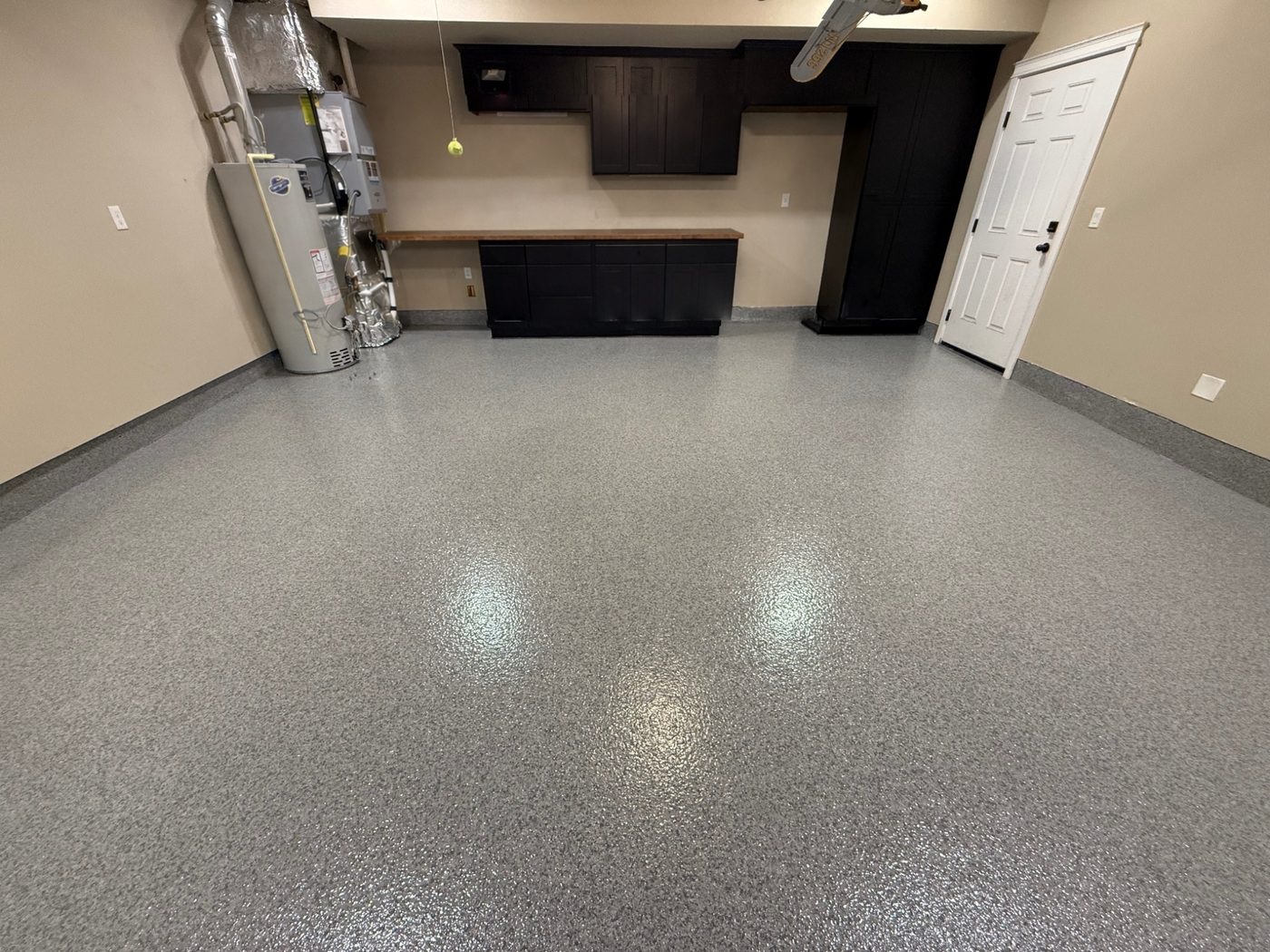Residential garage after flake floor coating